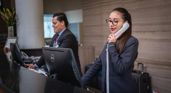 receptionists-g63e9b7197_1920